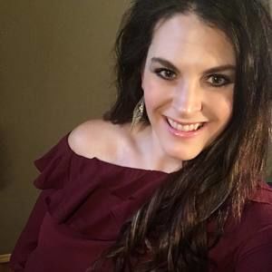 Meet your Posher, Lacey